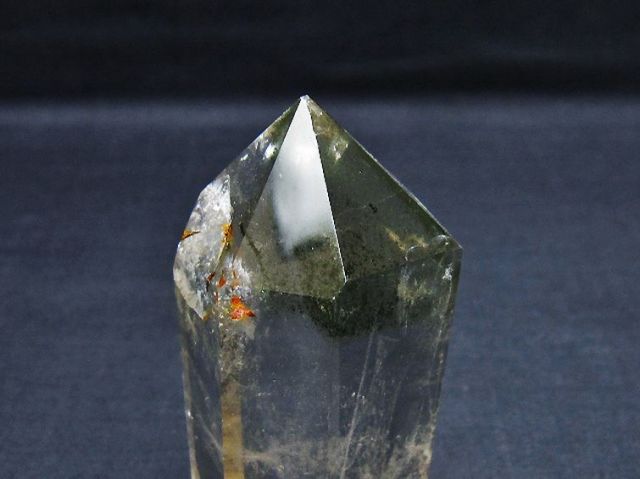 ガーデン水晶六角柱[T577-4683]