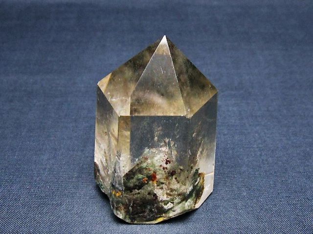 大幅値下げ【希少】ウクライナ産 天然水晶 原石 六角柱 緑色渦巻きパワーストーン 大幅値下げ【希少】ウクライナ産 天然水晶 原石 六角柱 緑色