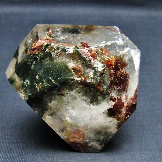 グリーンファントム原石 [t577-4781]