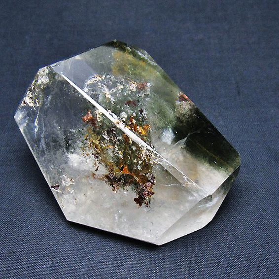 ガーデン水晶原石 [t577-4786]