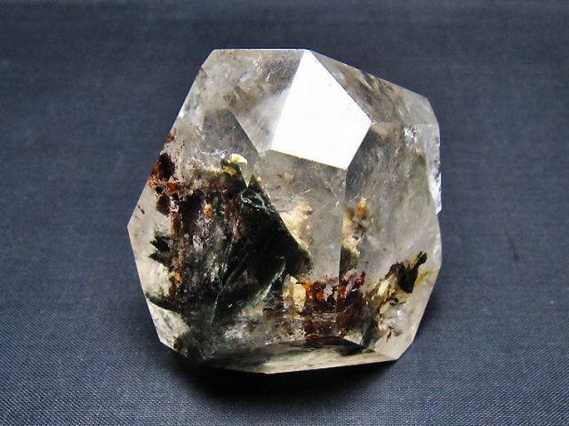 水晶　原石 ガーデン入り水晶 原石 [t577-4846]