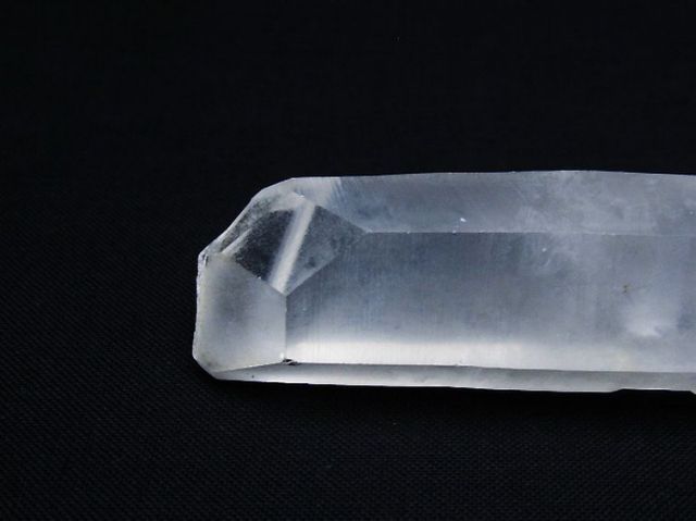 ヒマラヤ水晶六角柱[T579-3735]