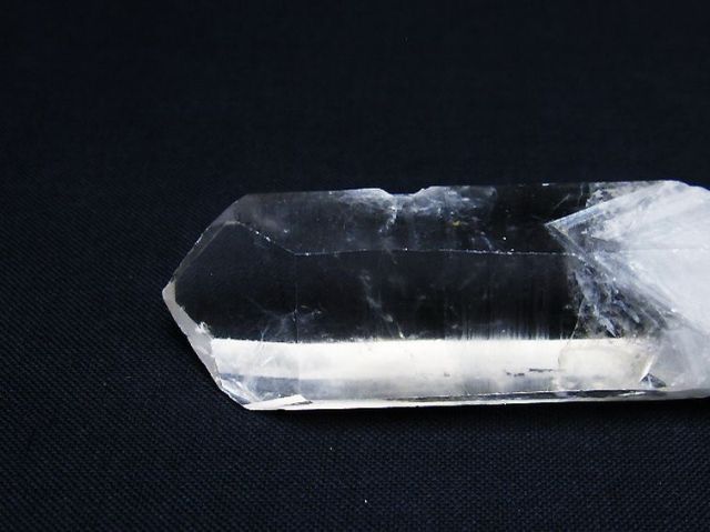 ヒマラヤ水晶六角柱[T579-3883]