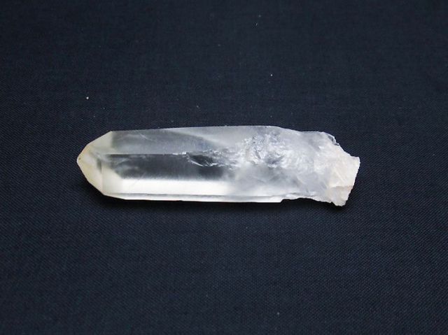 ヒマラヤ水晶六角柱[T579-4021]