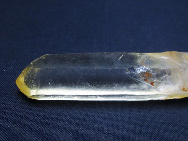 ヒマラヤ水晶六角柱[T579-4074]