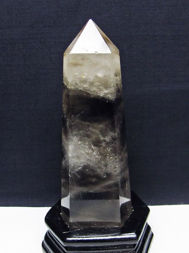 ライトニング水晶六角柱[T581-6133]