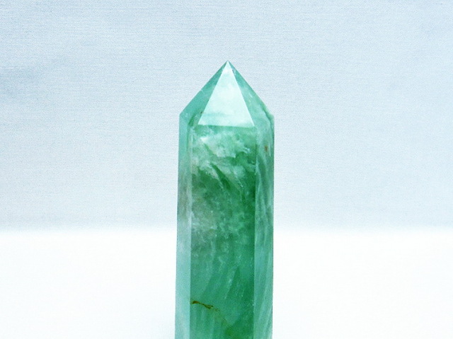 フローライトマリア様と六角柱、メノウプレート 楽天市場】フローライト ポイント 六角柱 蛍石 fluorite ほたる