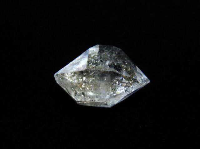 グレー水晶　パキスタン産 オイルクォーツ （石油入り水晶） パキスタン産[T596-3246]