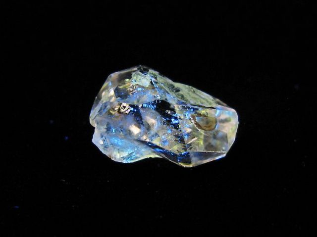 パワーストーン 天然石 オイルクォーツ （石油入り水晶） パキスタン産[T596-3583]1枚目