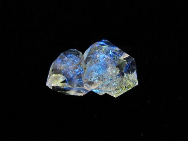 パワーストーン 天然石 オイルクォーツ （石油入り水晶） パキスタン産[T596-3599]1枚目