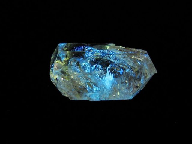 パキスタン ノーザンエリア産 ニードルクォーツクラスター