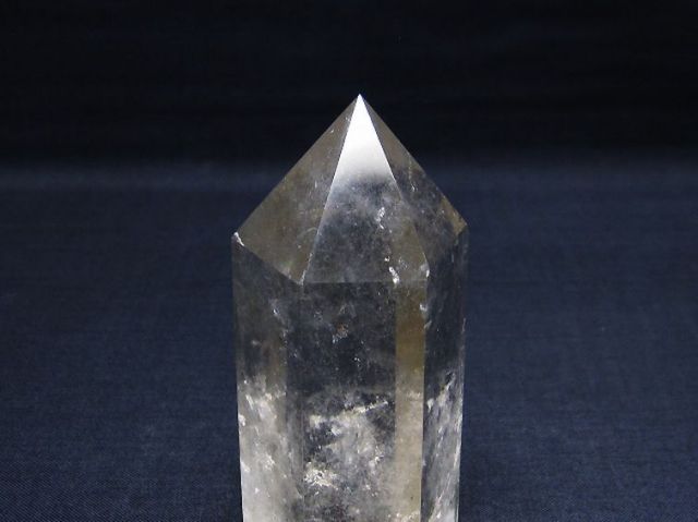 ヒマラヤ水晶六角柱[T60-26023]