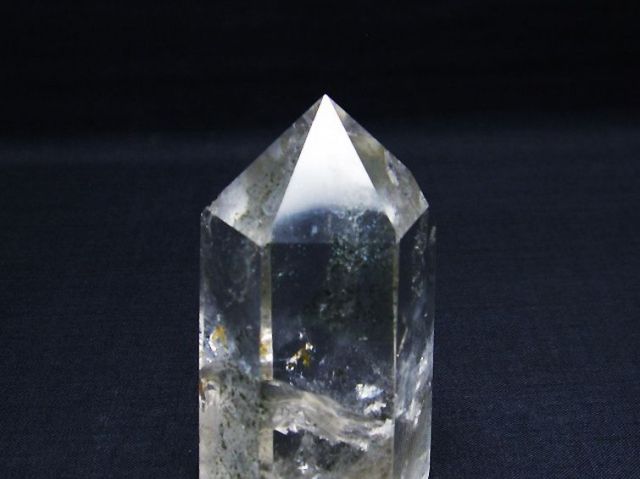 ガーデン水晶六角柱[T60-26035]