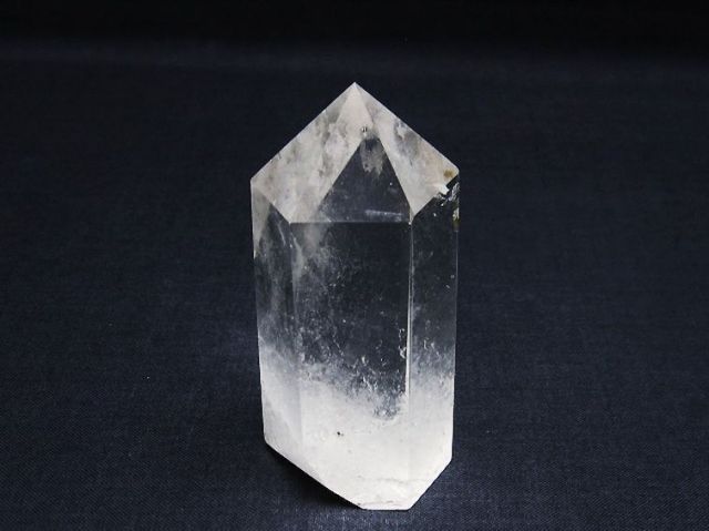 ヒマラヤ水晶六角柱[T60-26046]