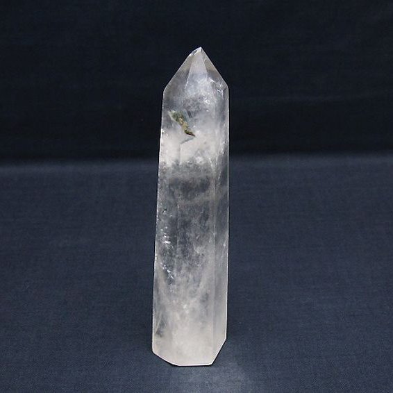 ガーデン水晶六角柱[T60-27316]