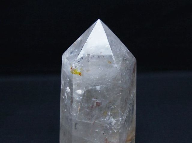 ガーデン水晶六角柱[T60-27420]
