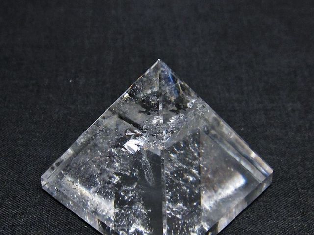 パワーストーン 天然石 ヒマラヤ水晶ピラミッド[T600-2491]
