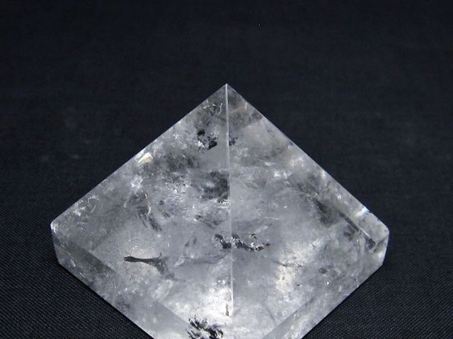 ヒマラヤ水晶ピラミッド[T600-2432]