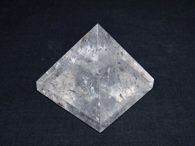 ヒマラヤ水晶ピラミッド[T600-2451]