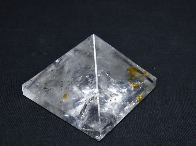 ヒマラヤ水晶ピラミッド[T600-2468]