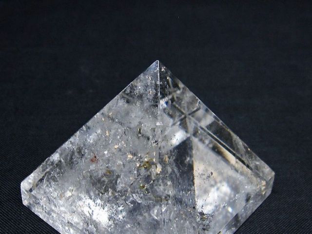 ヒマラヤ水晶ピラミッド[T600-2479]
