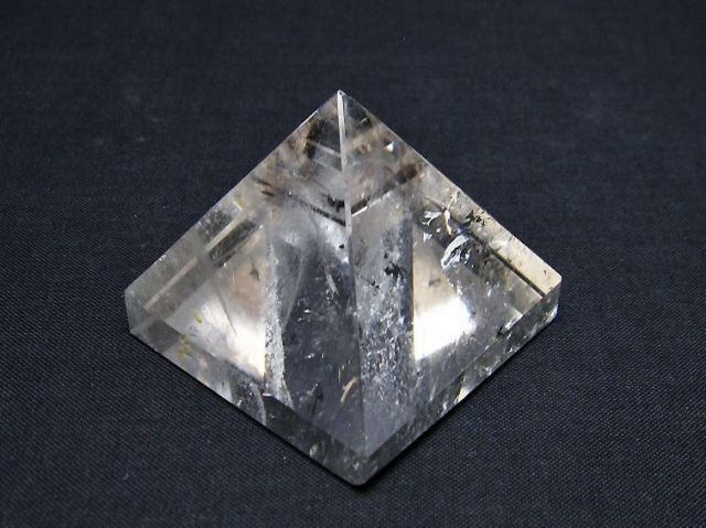 ヒマラヤ水晶ピラミッド[T600-2485]
