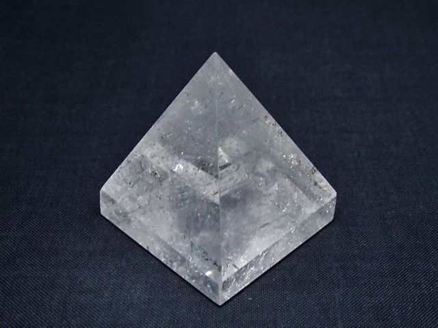ヒマラヤ水晶ピラミッド[T600-2583]
