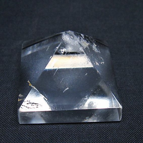ヒマラヤ水晶ピラミッド[T600-2662]