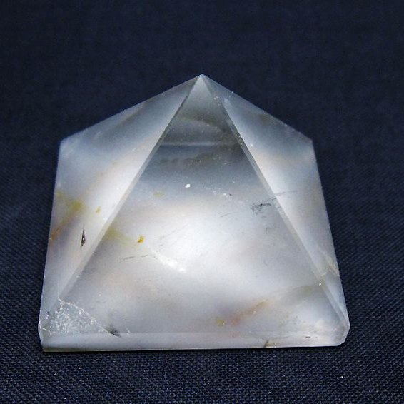 ヒマラヤ水晶ガーデンピラミッド[T600-2667]