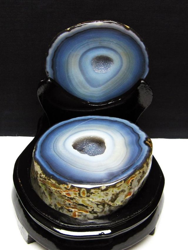 トレジャーメノウ 1.3Kgパワーストーン 天然石 ペア水晶トレジャーメノウ[T604-7403]