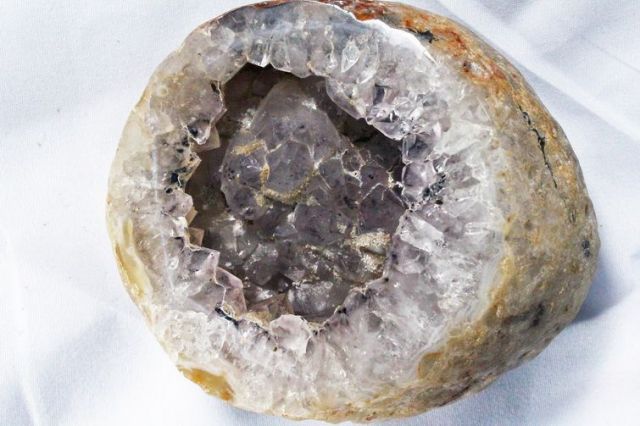 トレジャーメノウ ペア水晶 玄関に置くととても良い 開運、繁栄、潜在能力を開花 トレジャーメノウ ペア水晶 玄関に置くととても良い 開運、繁栄、潜在