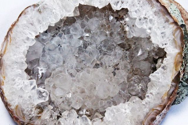 トレジャーメノウ ペア水晶 玄関に置くととても良い 開運、繁栄、潜在能力を開花 トレジャーメノウ ペア水晶 玄関に置くととても良い 開運、繁栄、潜在