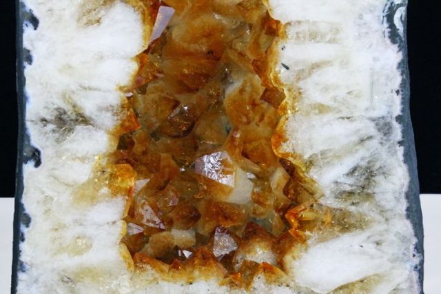 30.3Kgパワーストーン 天然石 ブラジル産シトリンドーム同梱不可[T611