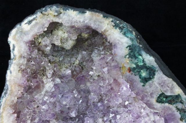 9Kgブラジル産 フラワーアメジストドーム[T611-10479]