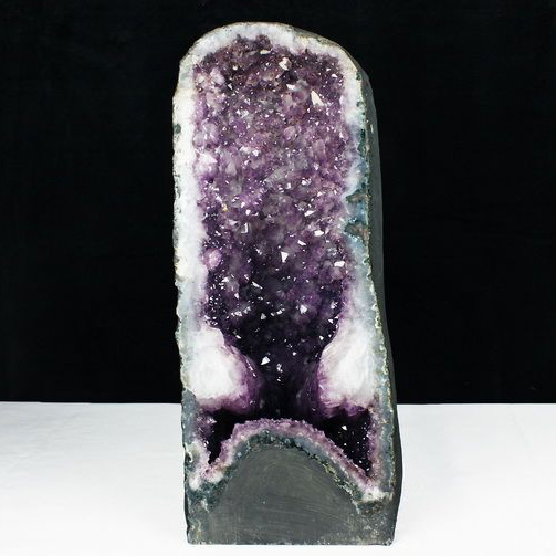 35.7Kgブラジル産アメジストドーム同梱不可[T611-9233]