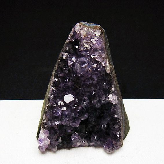 ウルグアイ産アメジストクラスター [t614-8963]