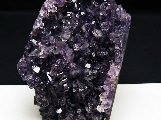 ウルグアイ産アメジストクラスター [t614-9042]