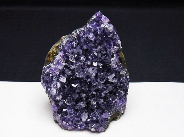 ウルグアイ産アメジストクラスター [t614-9115]