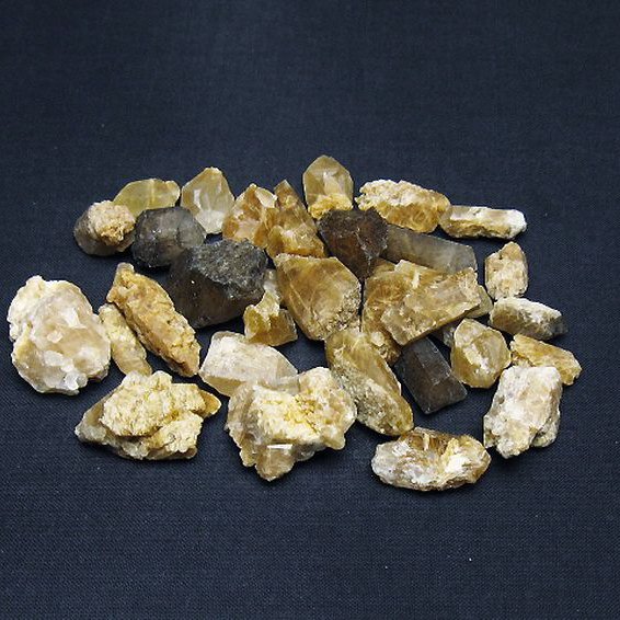 ルチル入り水晶原石[T626-1545]