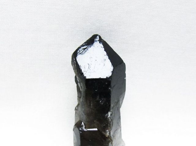 ブラジル産 モリオン 純天然 黒水晶 原石[T633-1986]