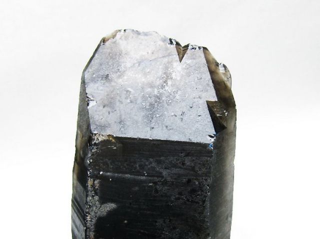 ブラジル産 モリオン 純天然 黒水晶 原石[T633-2265]