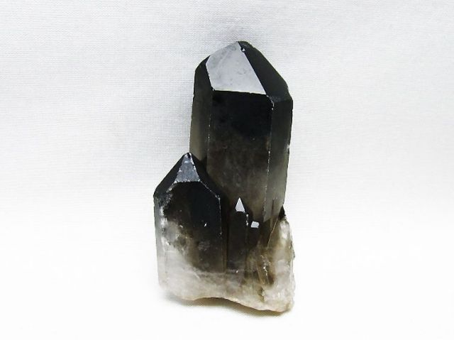 ブラジル産 モリオン 純天然 黒水晶 原石[T633-2350]