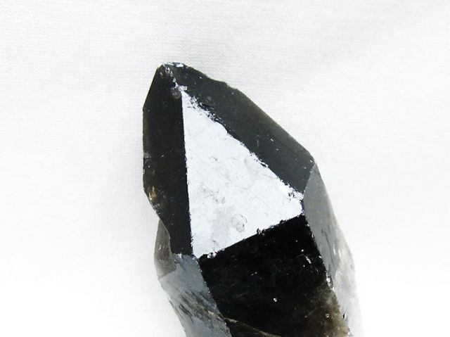 ブラジル産 モリオン 純天然 黒水晶 原石[T633-2389]