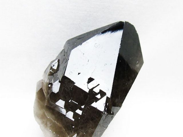 ブラジル産 モリオン 純天然 黒水晶 原石[T633-2452]