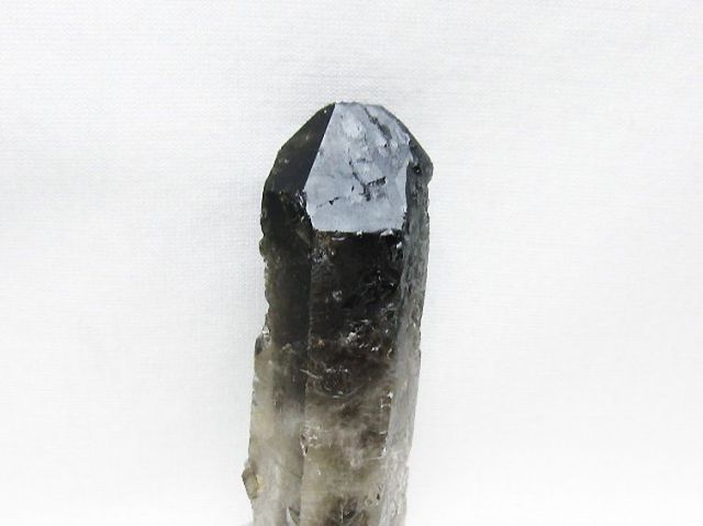 ブラジル産 モリオン 純天然 黒水晶 原石[T633-2466]