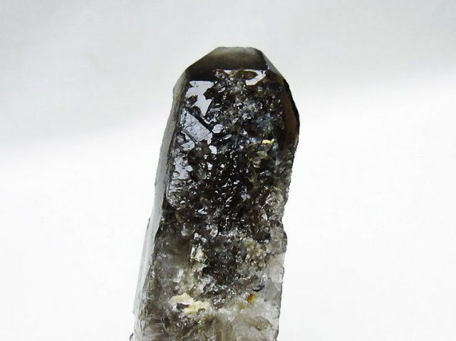 ブラジル産 モリオン 純天然 黒水晶 原石[T633-2466]