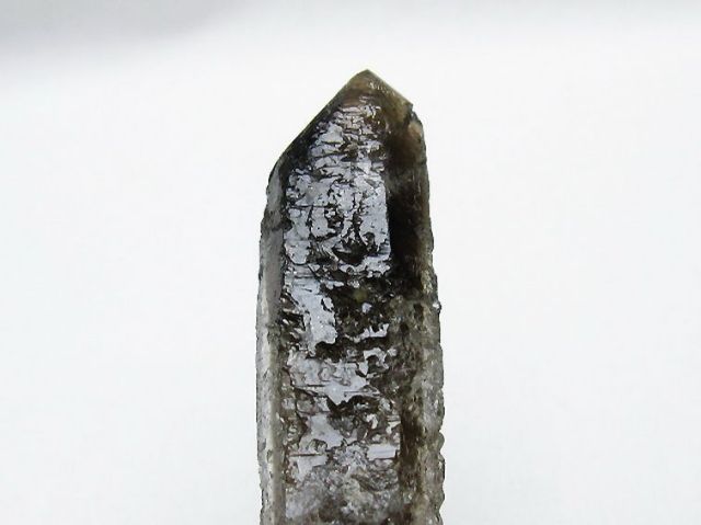 ブラジル産 モリオン 純天然 黒水晶 原石[T633-2470]