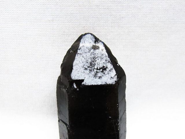 ブラジル産 モリオン 純天然 黒水晶 原石 [t633-2684]