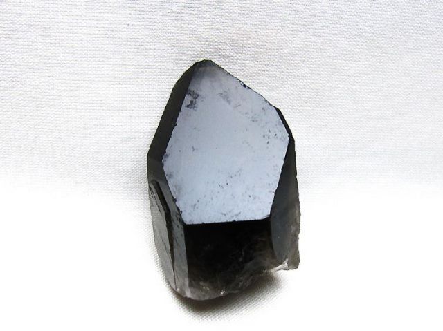 ブラジル産 モリオン 純天然 黒水晶 原石 [t633-2686]