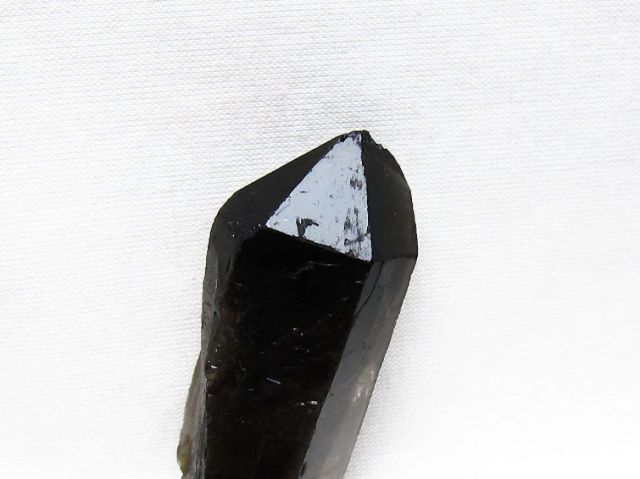 ブラジル産 モリオン 純天然 黒水晶 原石 [t633-2696]